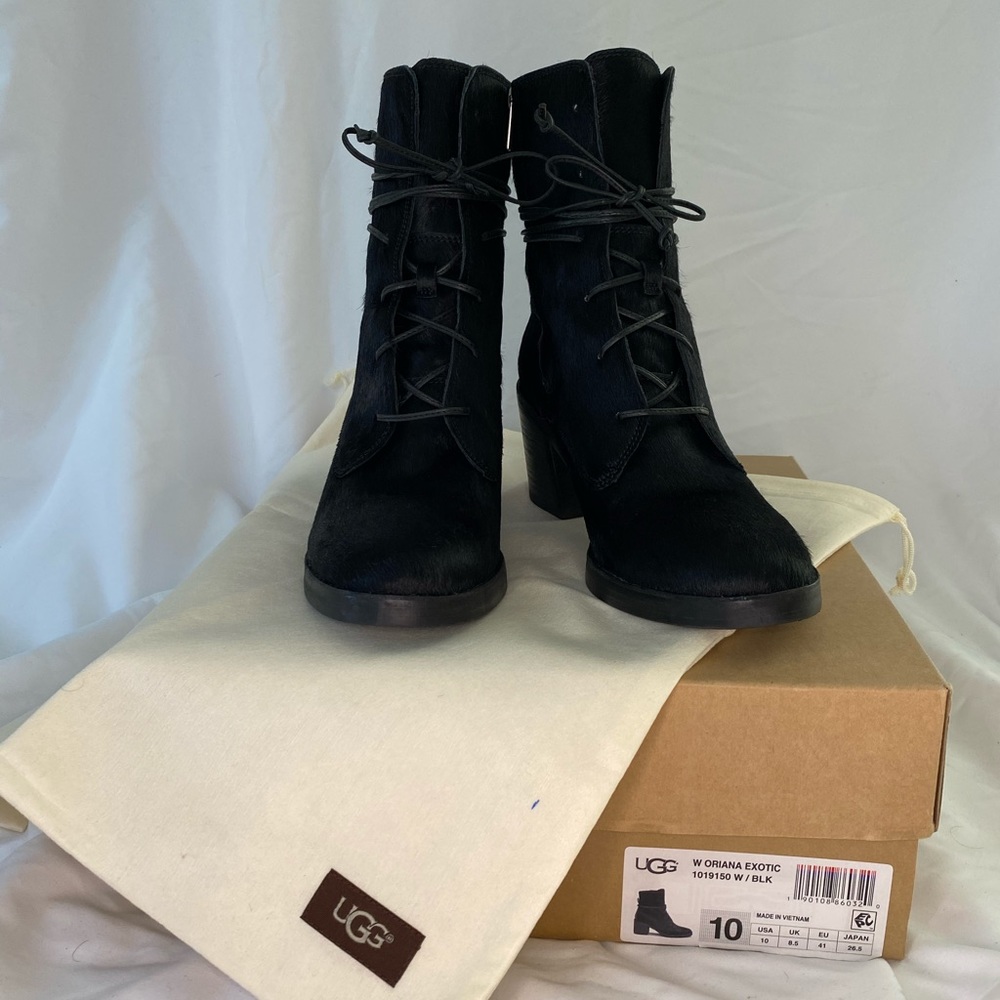 Ugg Oriana Exotic Boot size 10